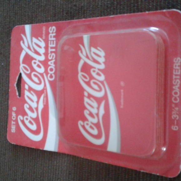 🌟 3 for $20 🌟 Coca Cola Coasters set of 6. Cork - Picture 2 of 5